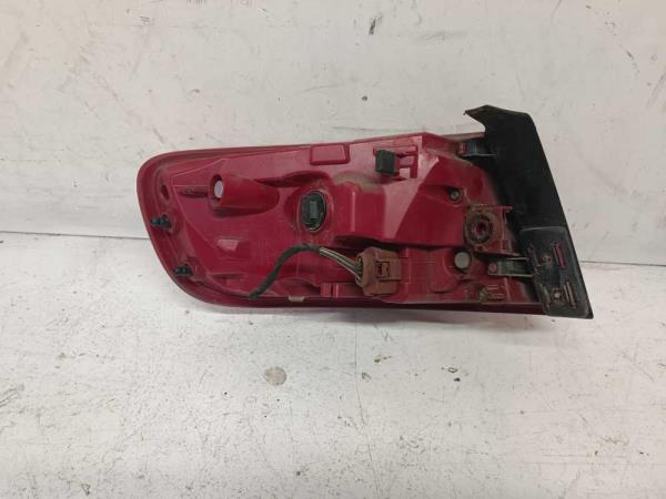 FEU ARRIERE DROIT AUDI - Vue 2